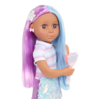 Glitter Girls doll Ciara brushing her blue and purple hair